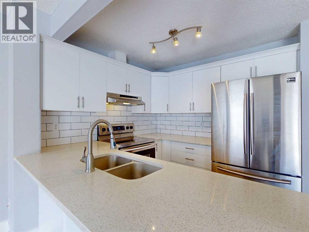 75 Panatella Villas NW