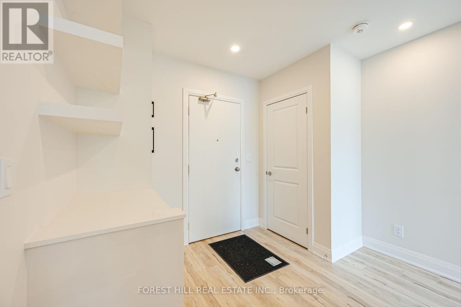2 - 7725 YONGE STREET