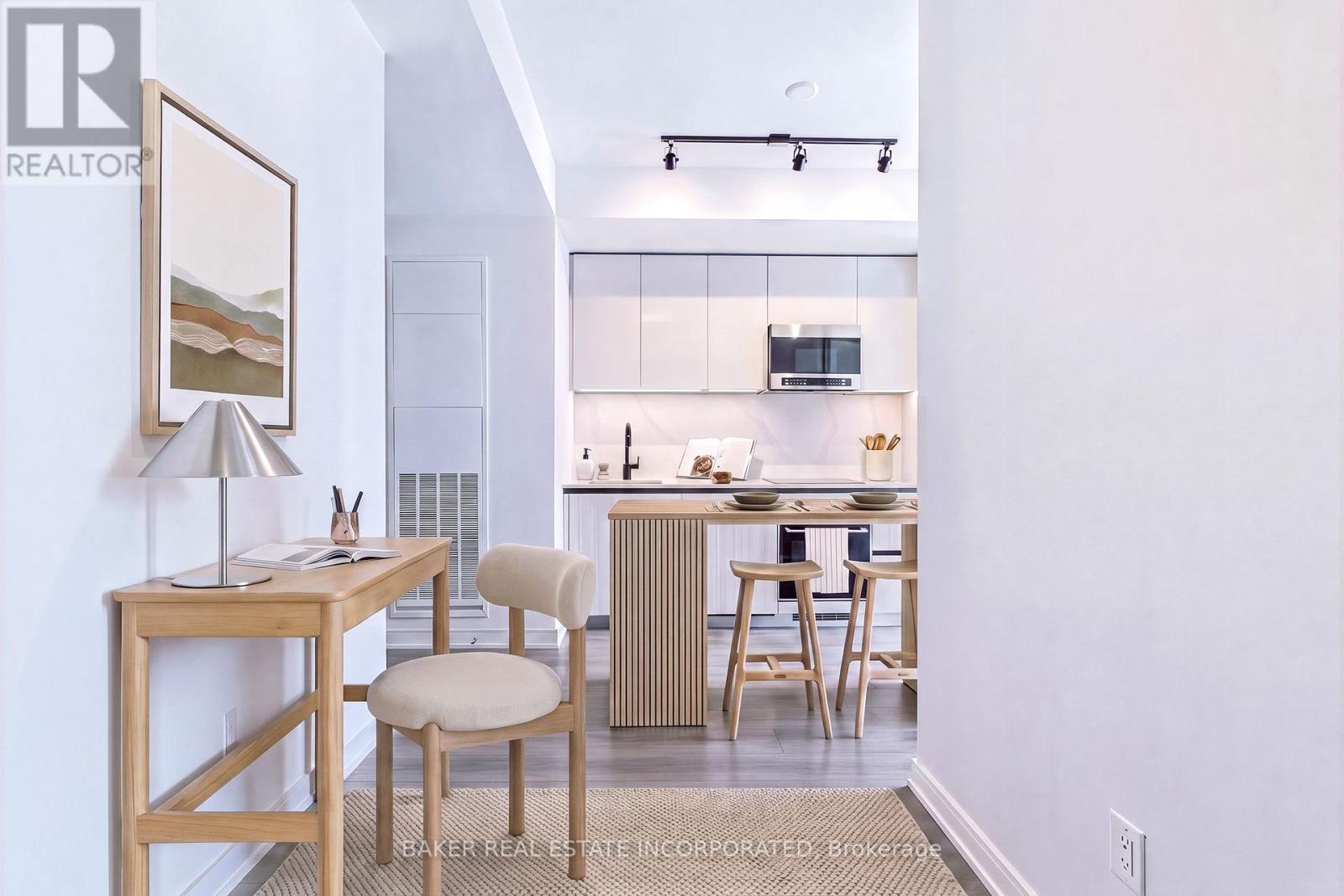 1109 - 425 FRONT STREET E