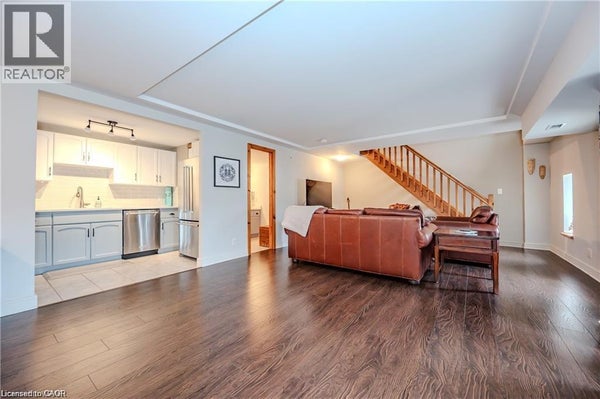 301 - 5 Father David Bauer Dr, Waterloo, ON 3