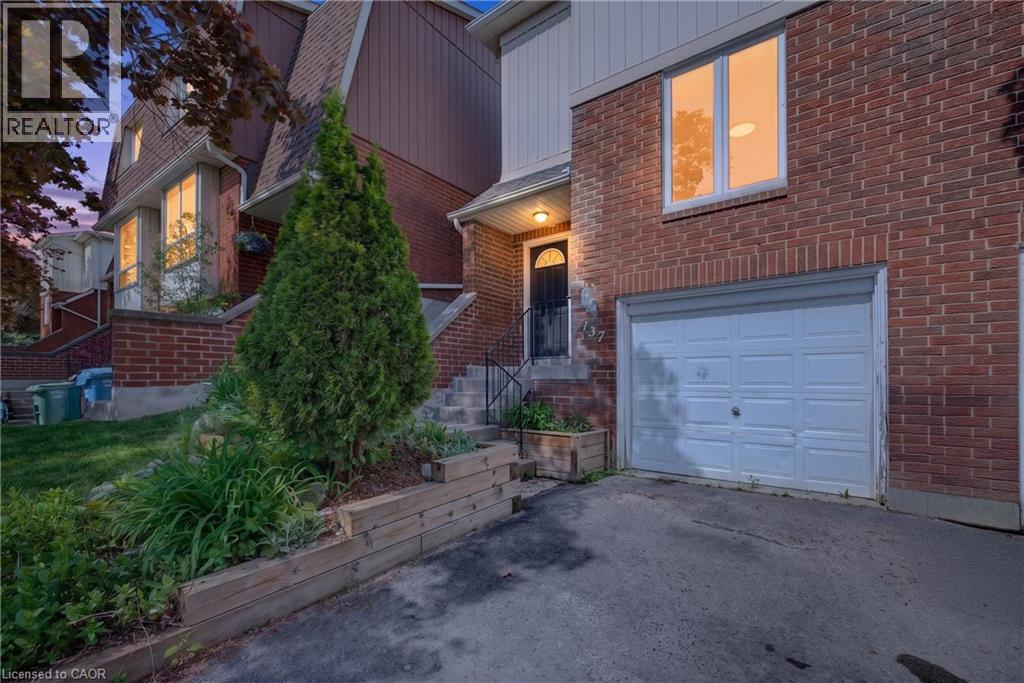 137 DOVERCLIFFE Road