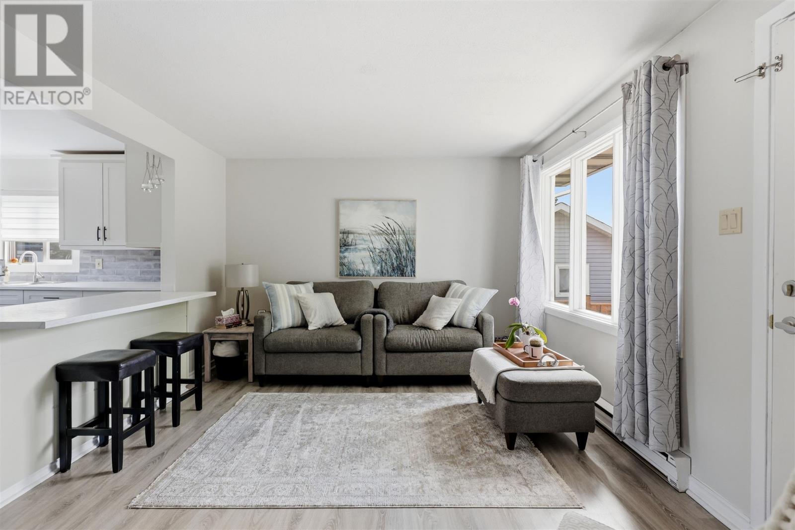 68 Willow AVE - Photo 3