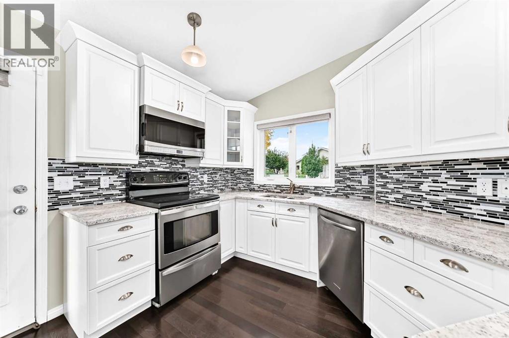 36 Sandpiper Way NW