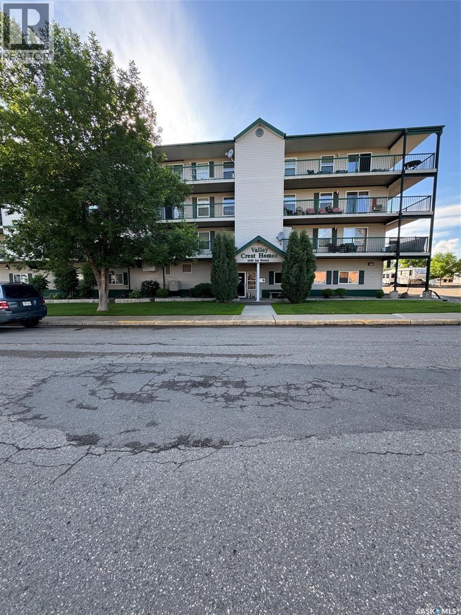 304 1601 1ST STREET, ESTEVAN, SK S4A 0C3 - Image 1287059550.jpeg?d=l