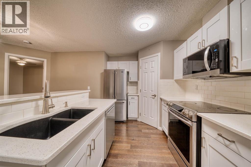 305, 290 Shawville Way SE