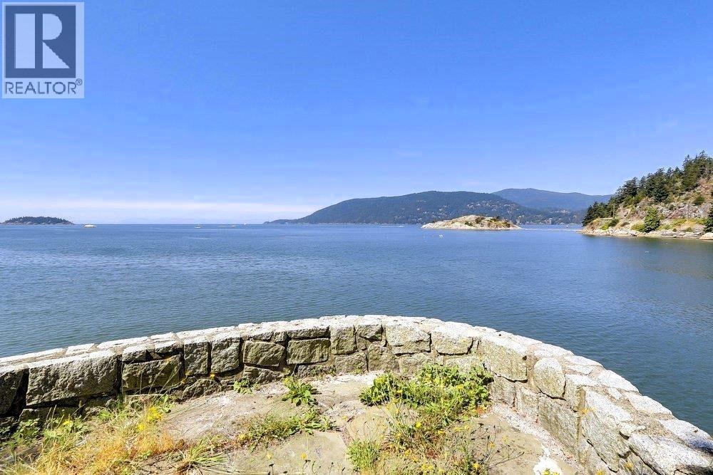 6648 MARINE DRIVE