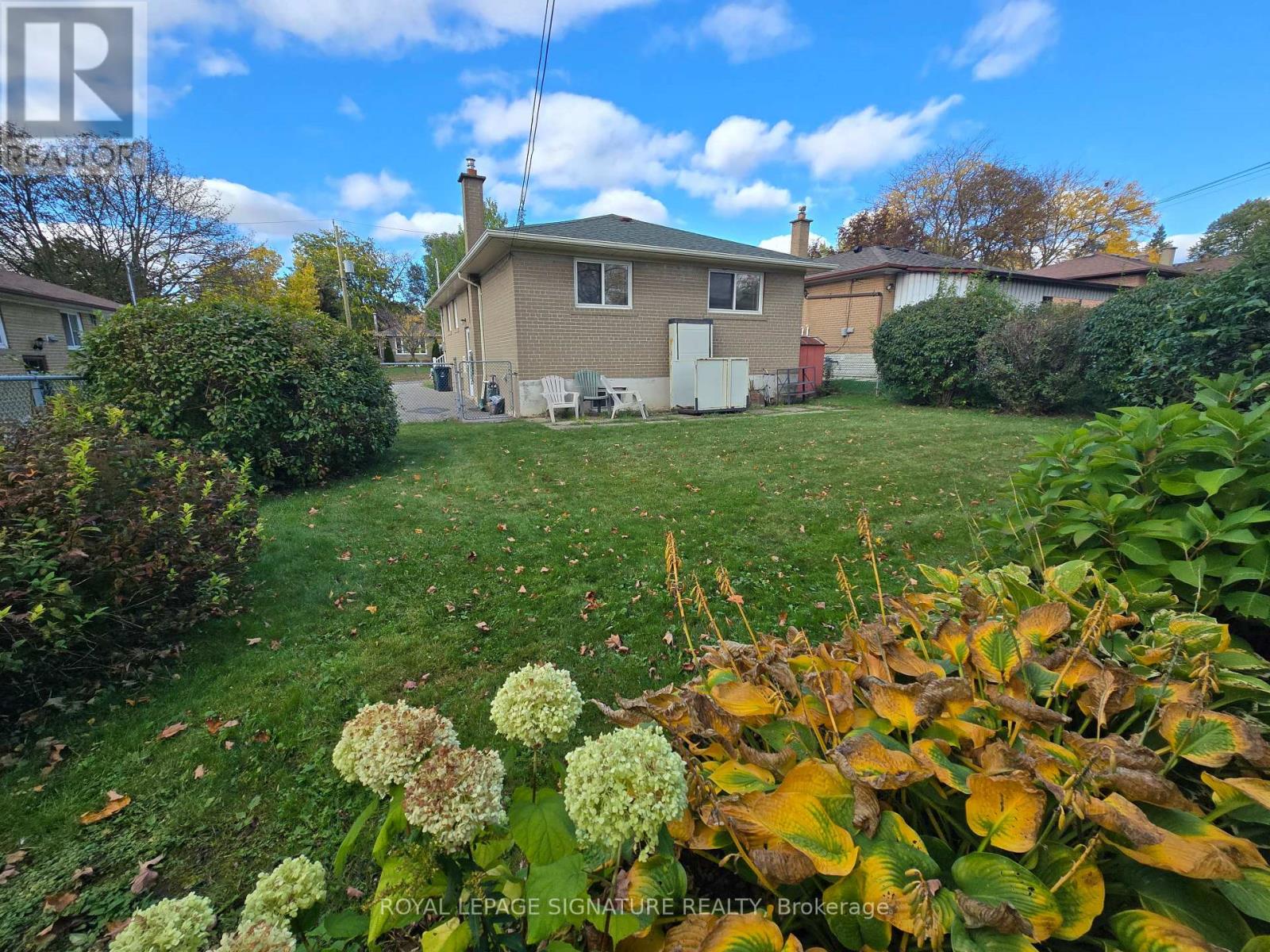 7 SCOTCHDALE AVENUE