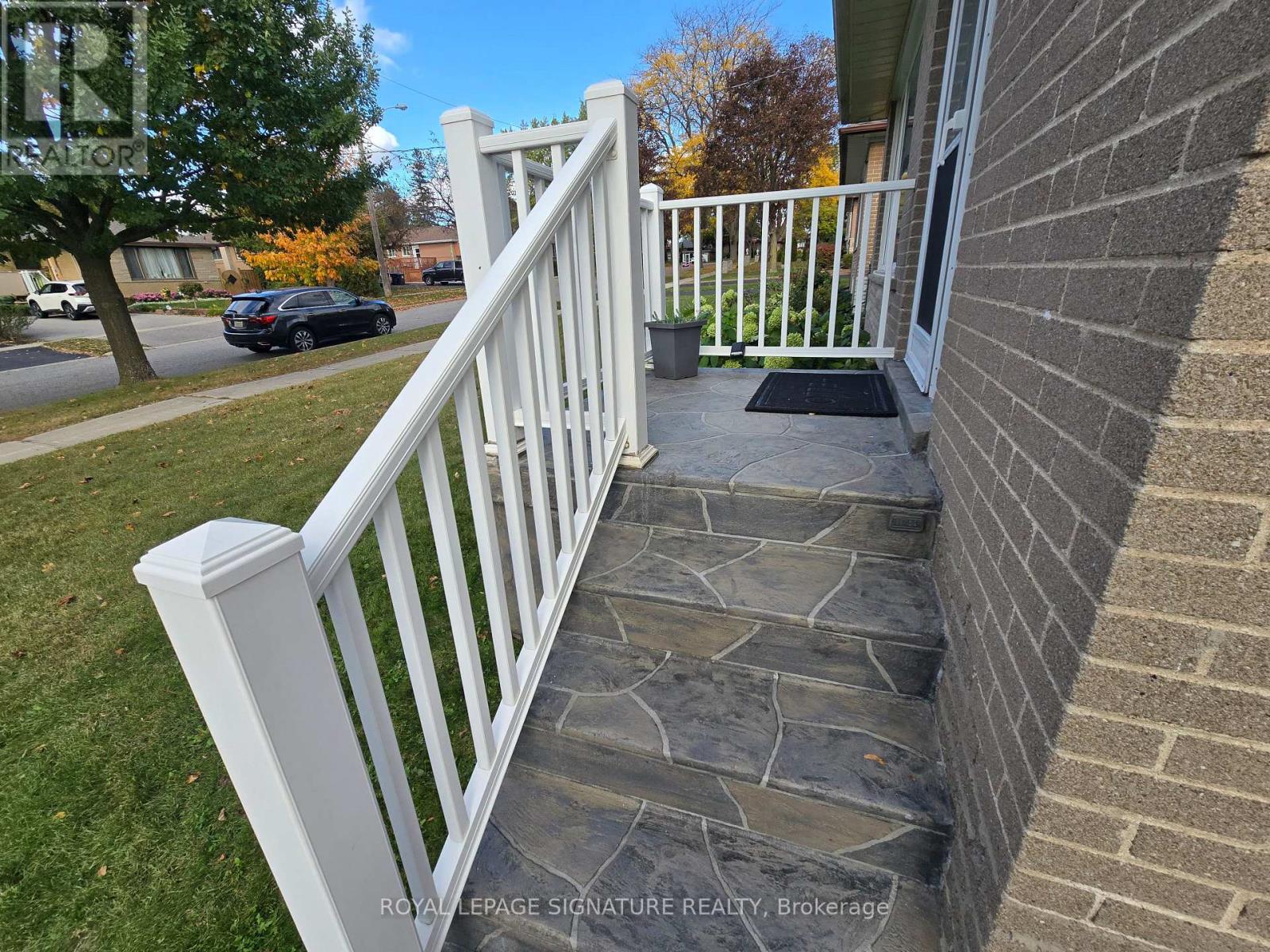7 SCOTCHDALE AVENUE
