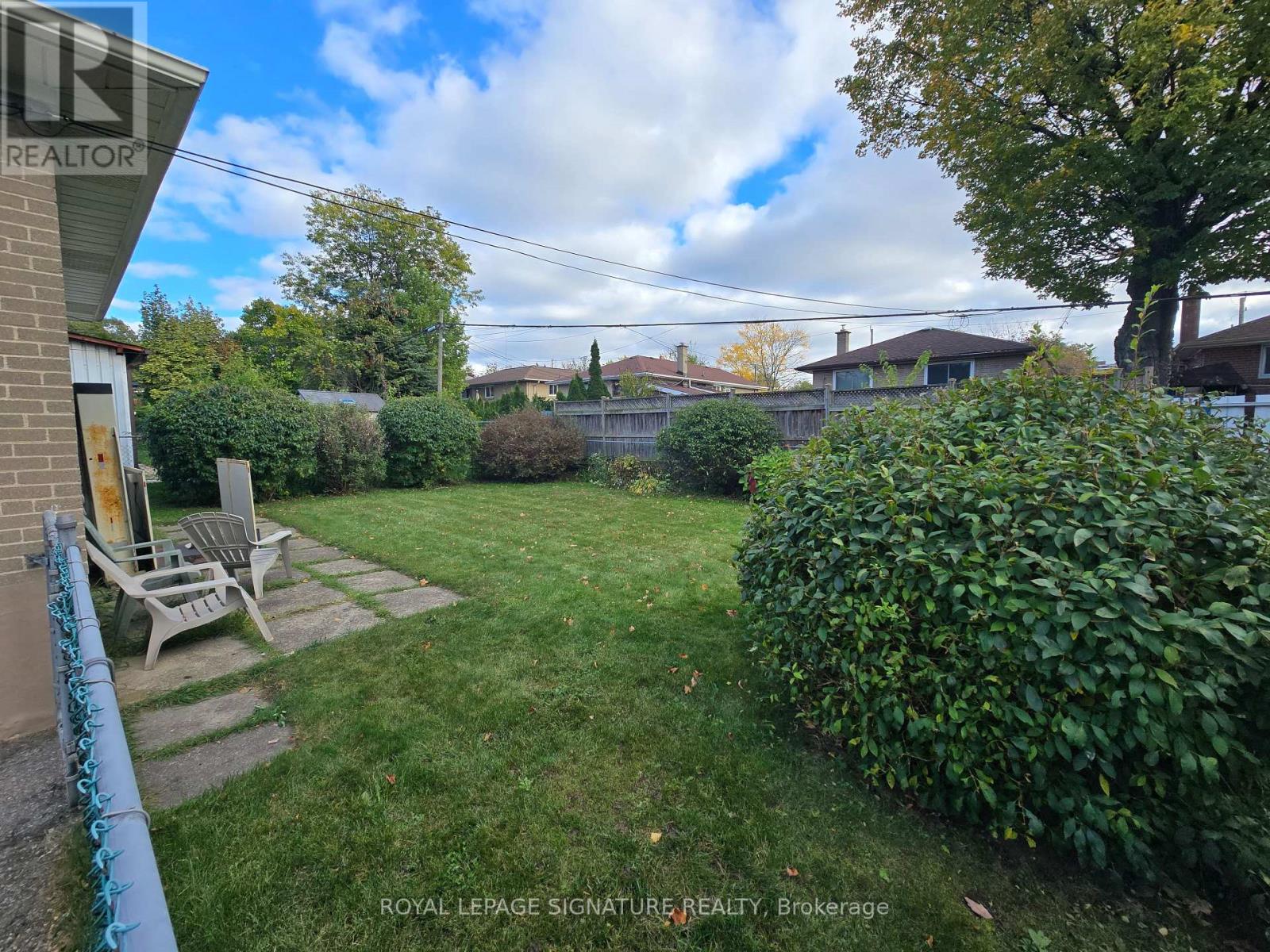 7 SCOTCHDALE AVENUE