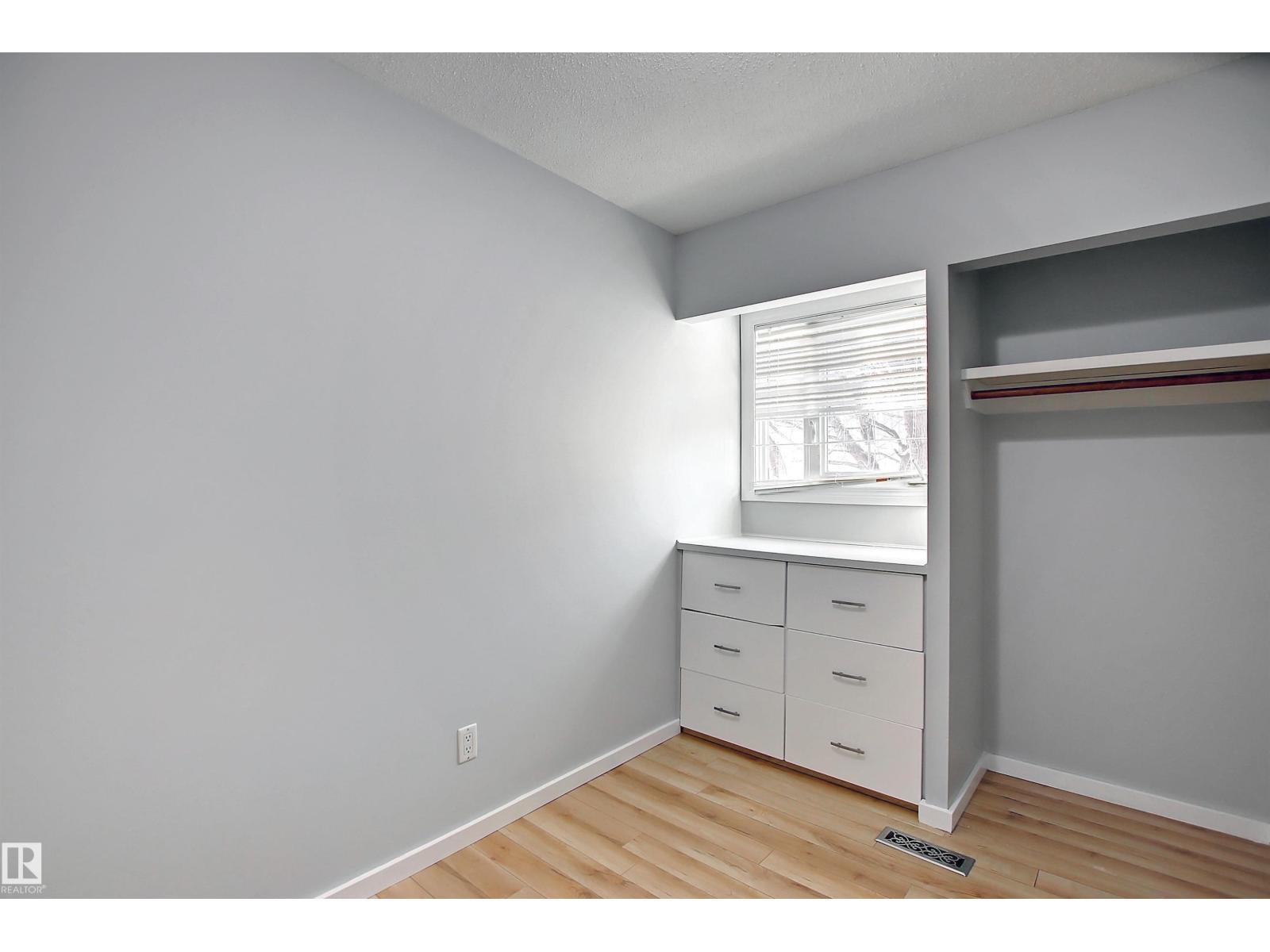 #11 14120 80 ST NW