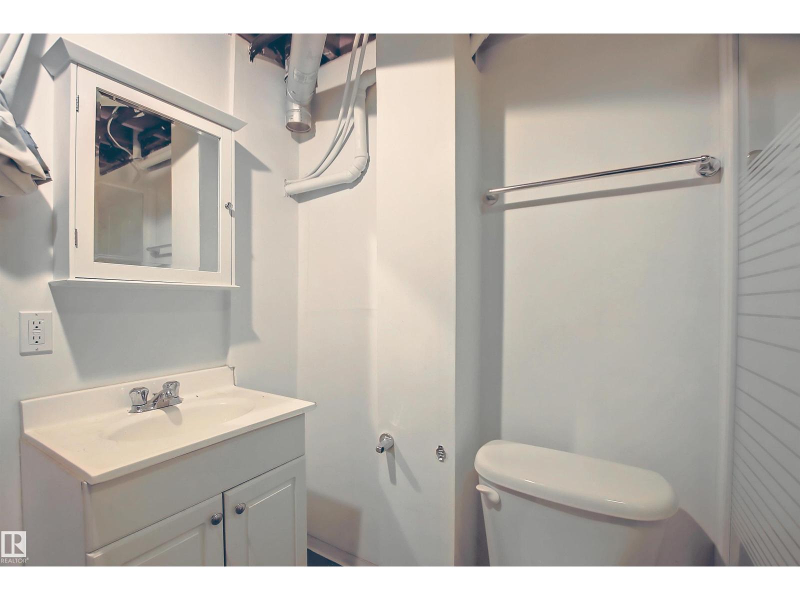 #11 14120 80 ST NW