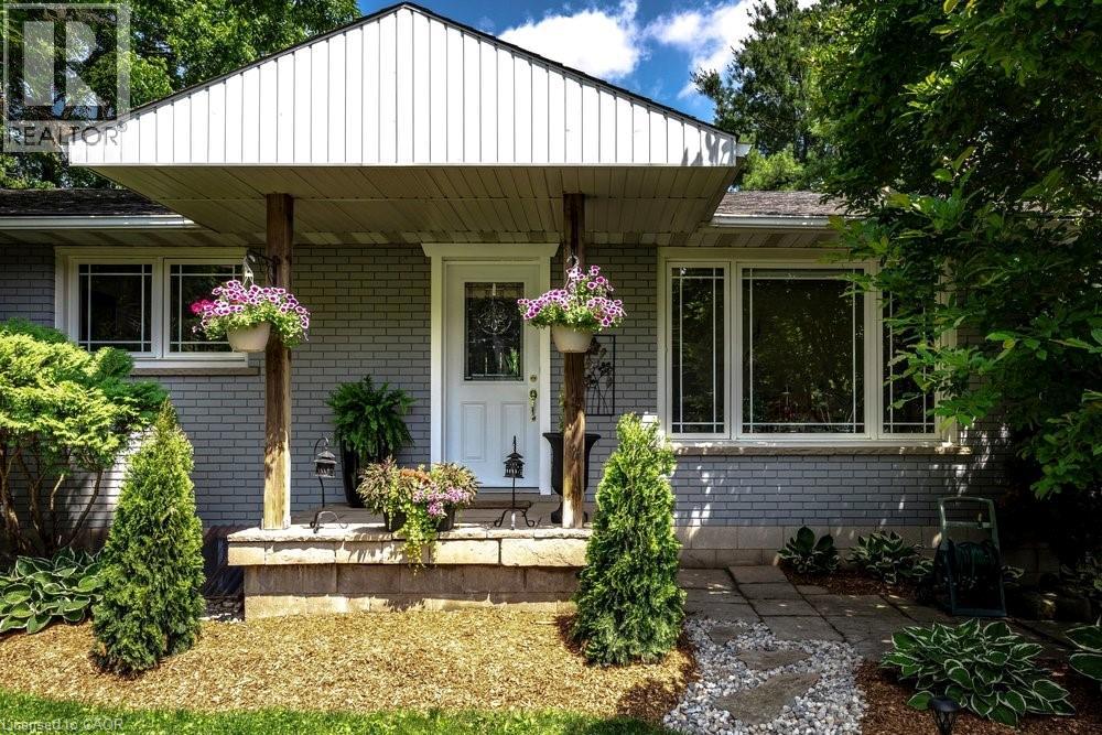 2147 GOVERNOR'S Road
