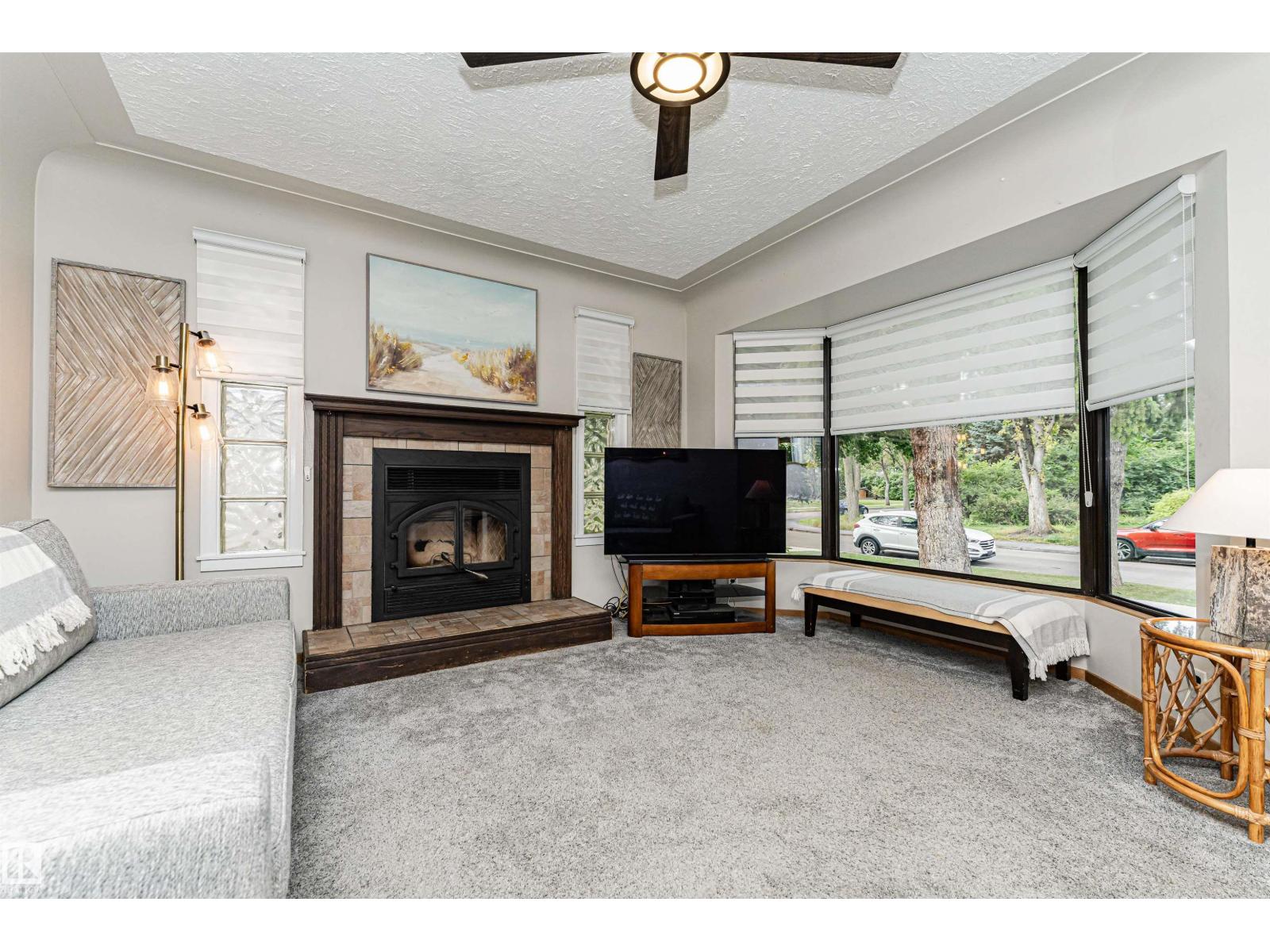 10807 136 ST NW