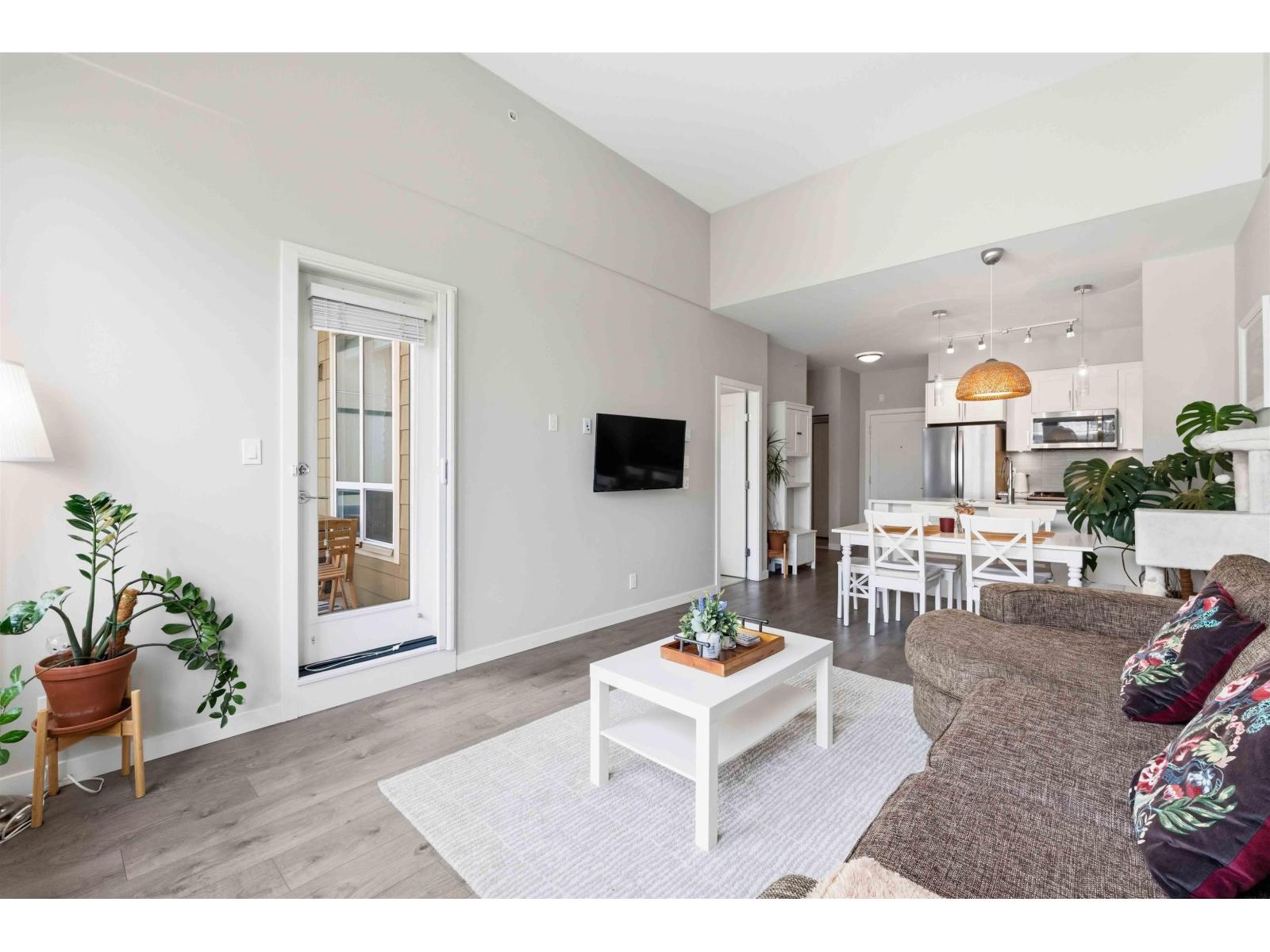 E405 20211 66 AVENUE