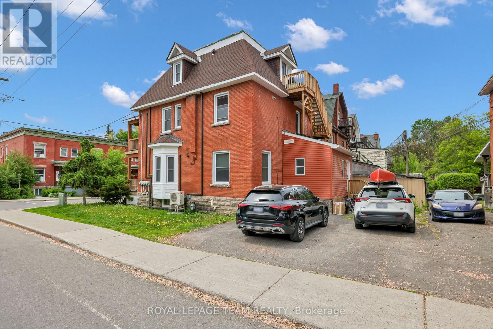 3B - 531 MCLEOD STREET