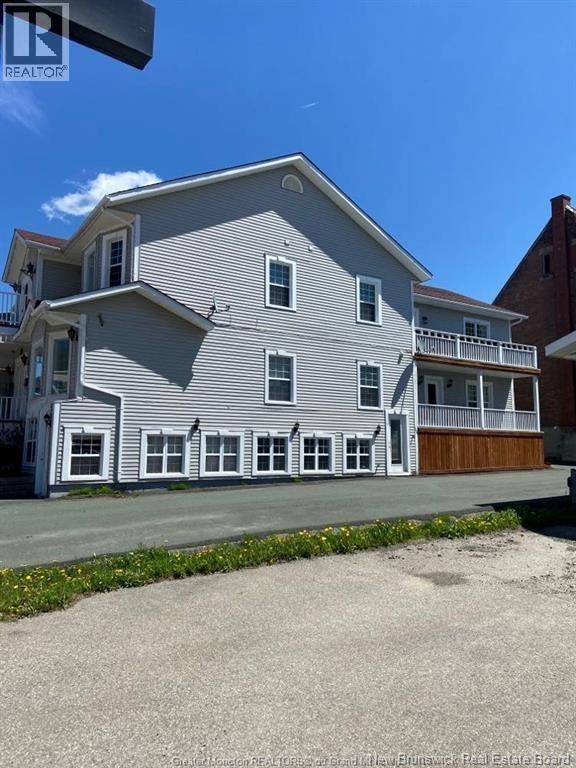 20 Roseberry Street - Photo 2
