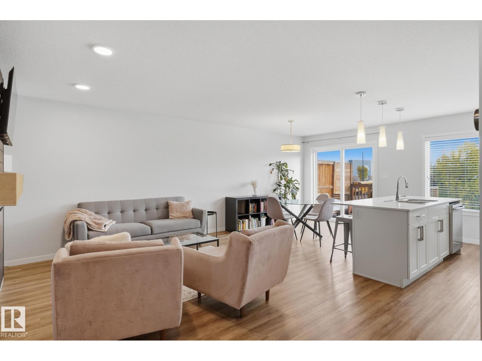 2205 82 ST SW SW
