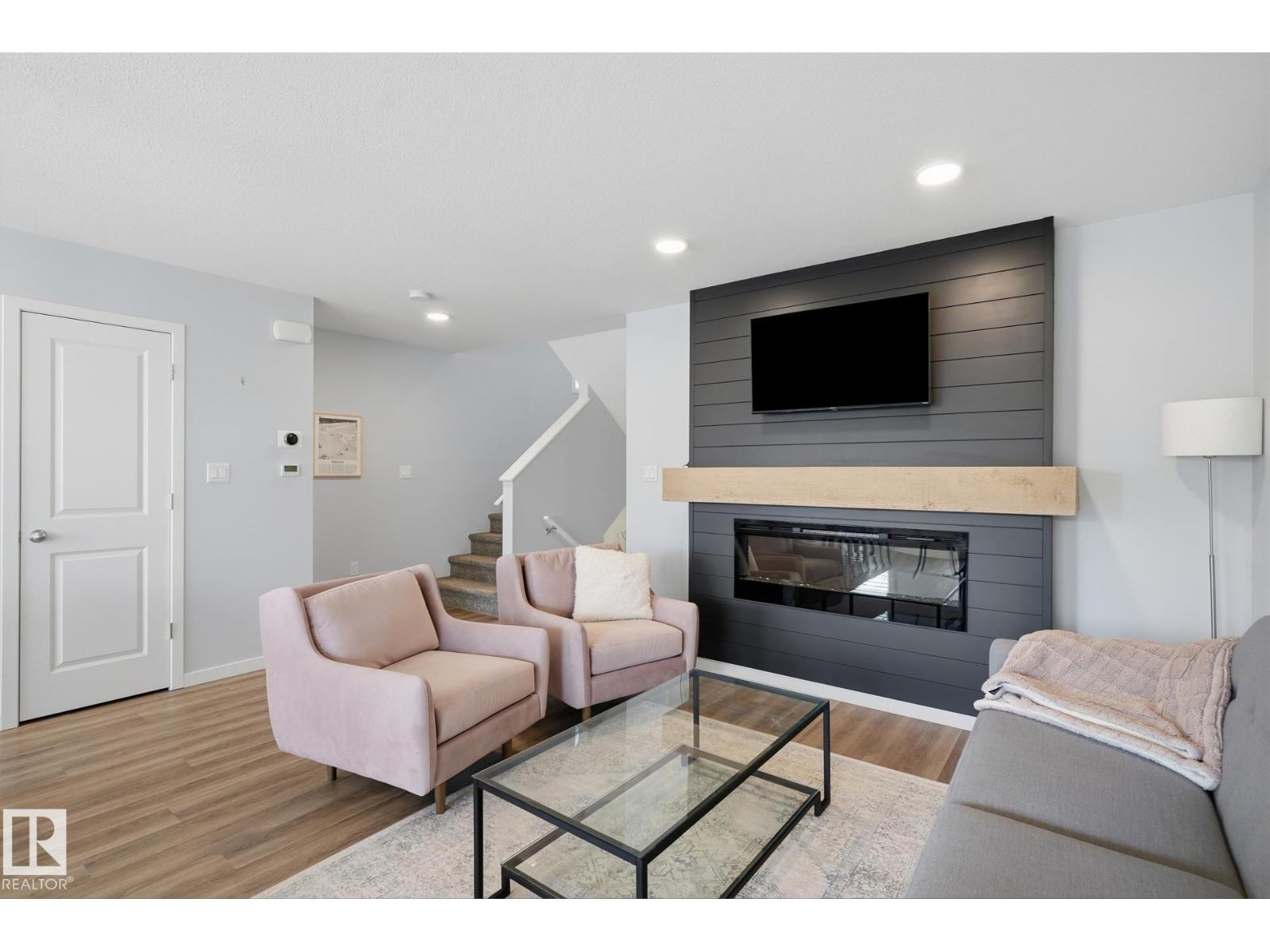 2205 82 ST SW SW