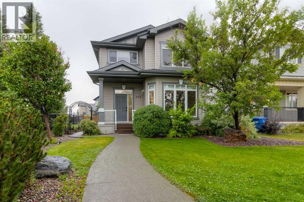 104 Coalbanks Boulevard W