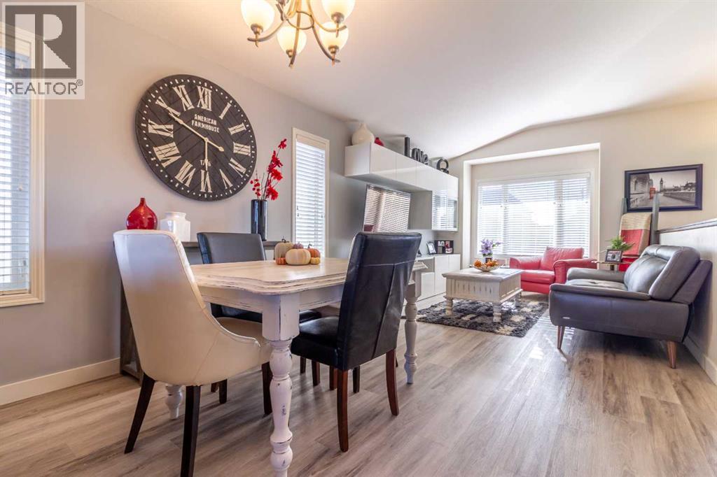 454 Twinriver Road W