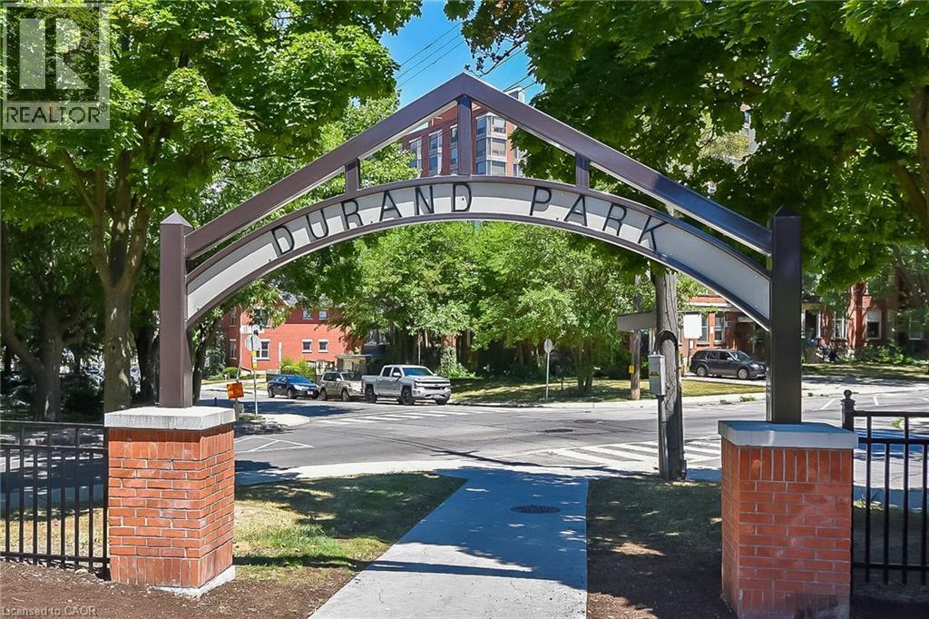 90 CHARLTON Avenue W Unit# 804