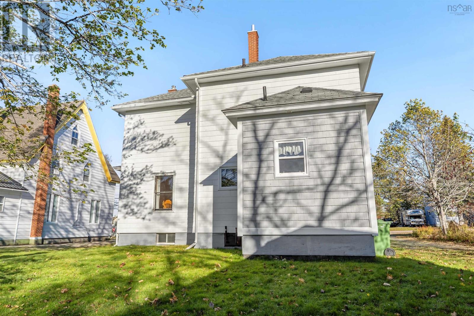 6 McGee Street