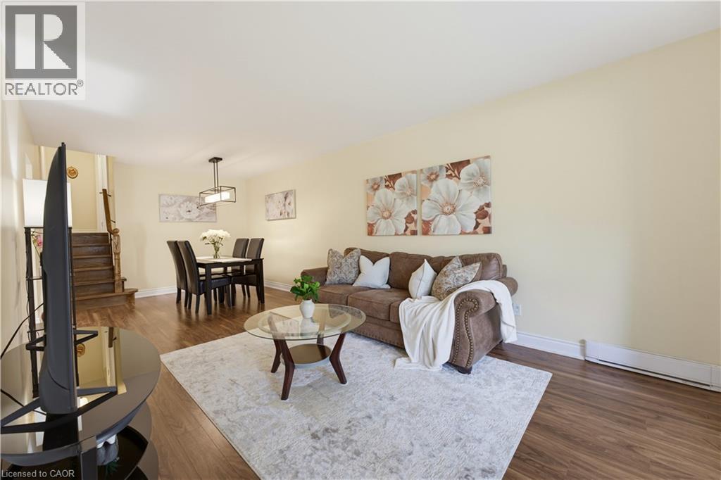475 KINGSCOURT Drive Unit# A