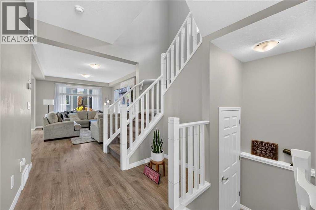 33 Yorkville Green SW