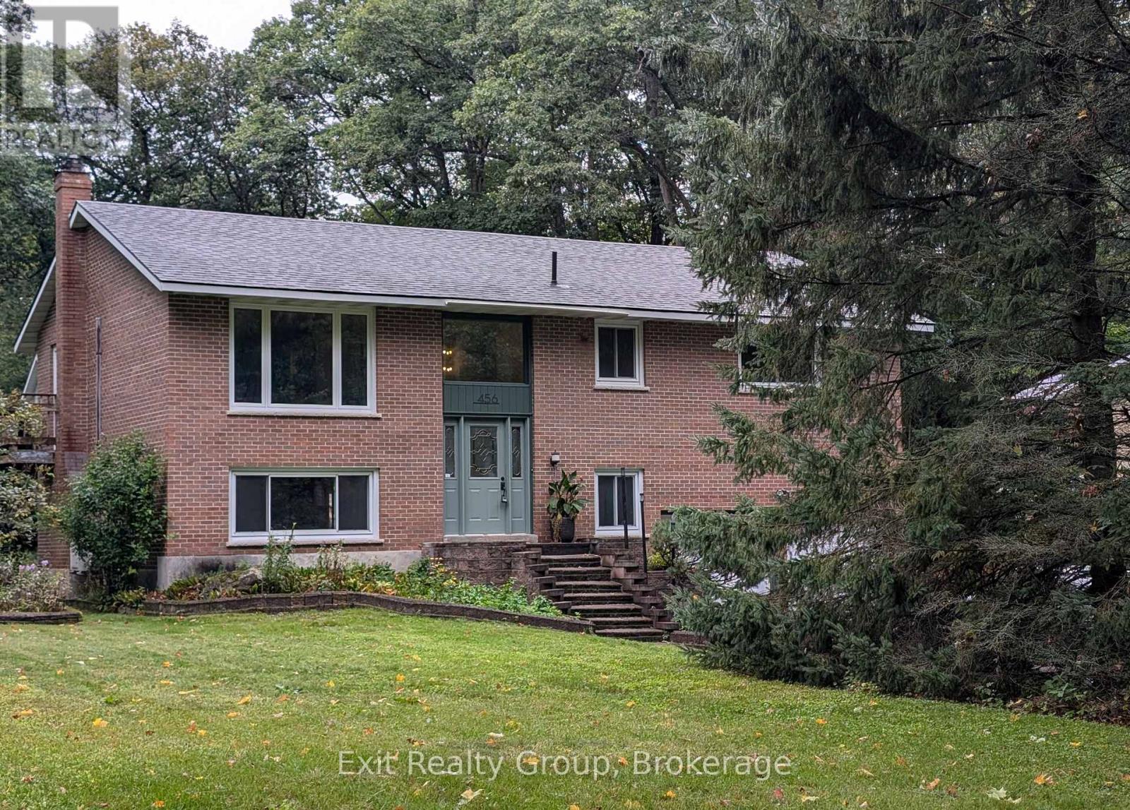 456 PARKVIEW COURT - Photo 2