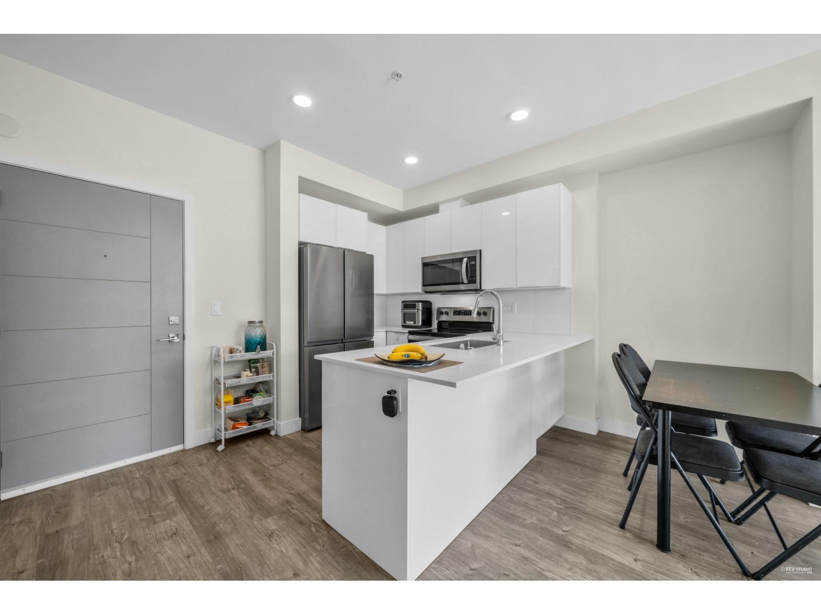 201 9450 ROBSON STREET, Chilliwack Proper West
