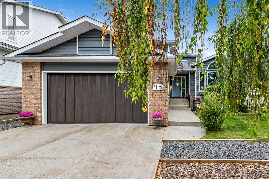 16 Evergreen Gardens SW