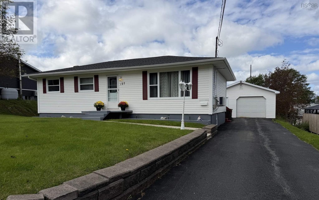 127 KENNEDY AVENUE, SYDNEY, NS B1P 3K9 - Image 3090922331.jpeg?d=l