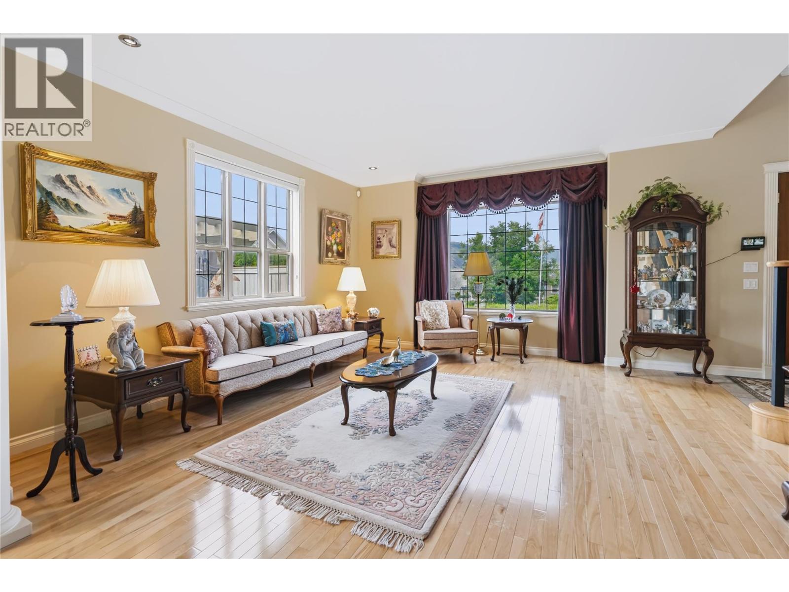 102 Westview Drive