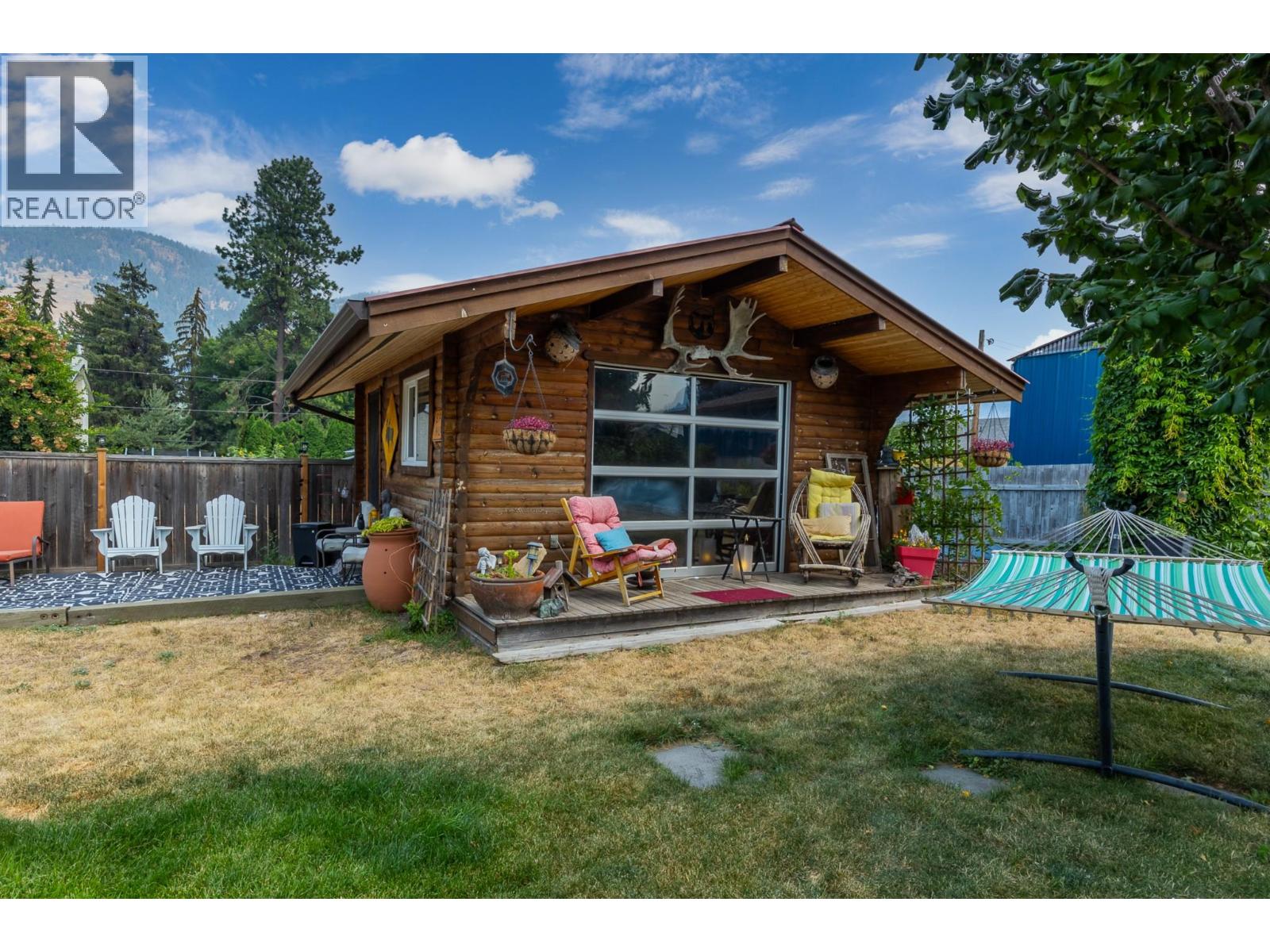 6415 Glendora Way