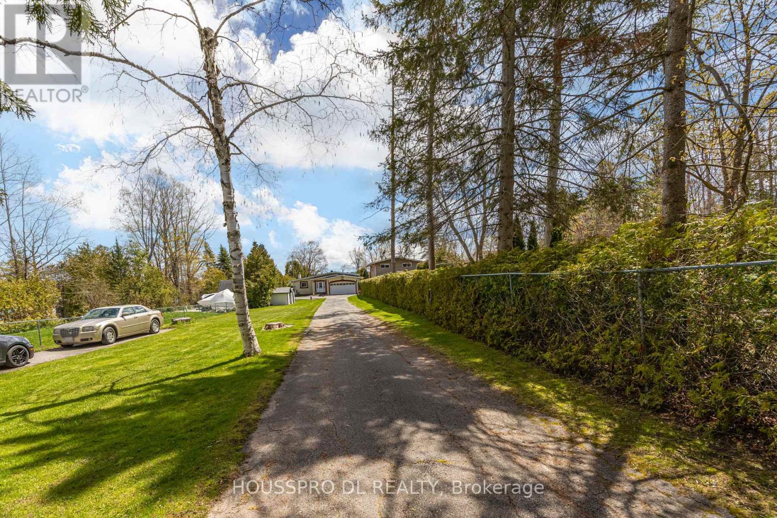 2683 LAKESHORE ROAD E