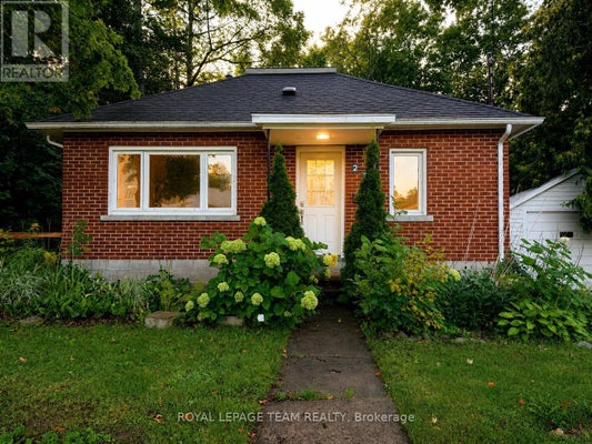 218 Fraser St, Pembroke, ON 3