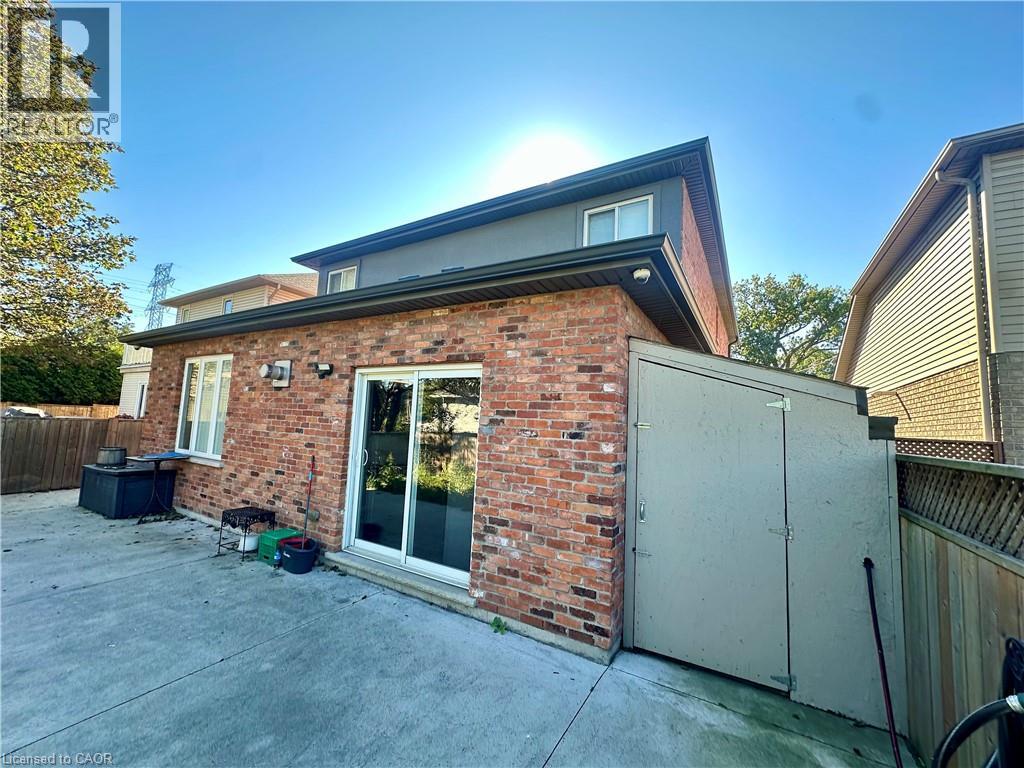 5 ARDEN Avenue