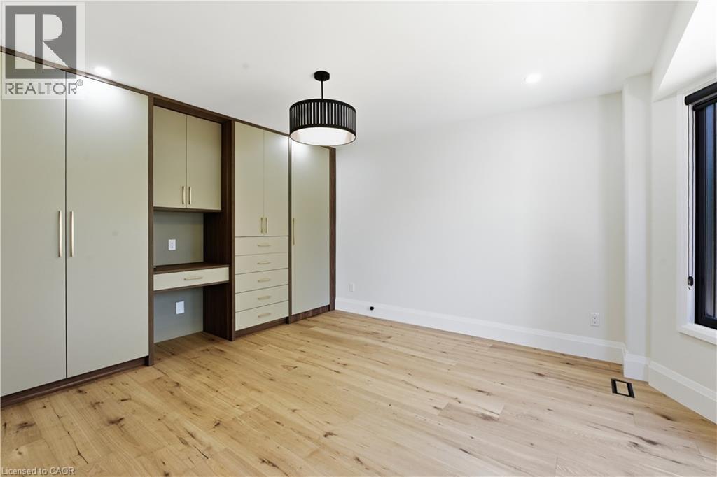 11 BRIDLEWOOD Drive