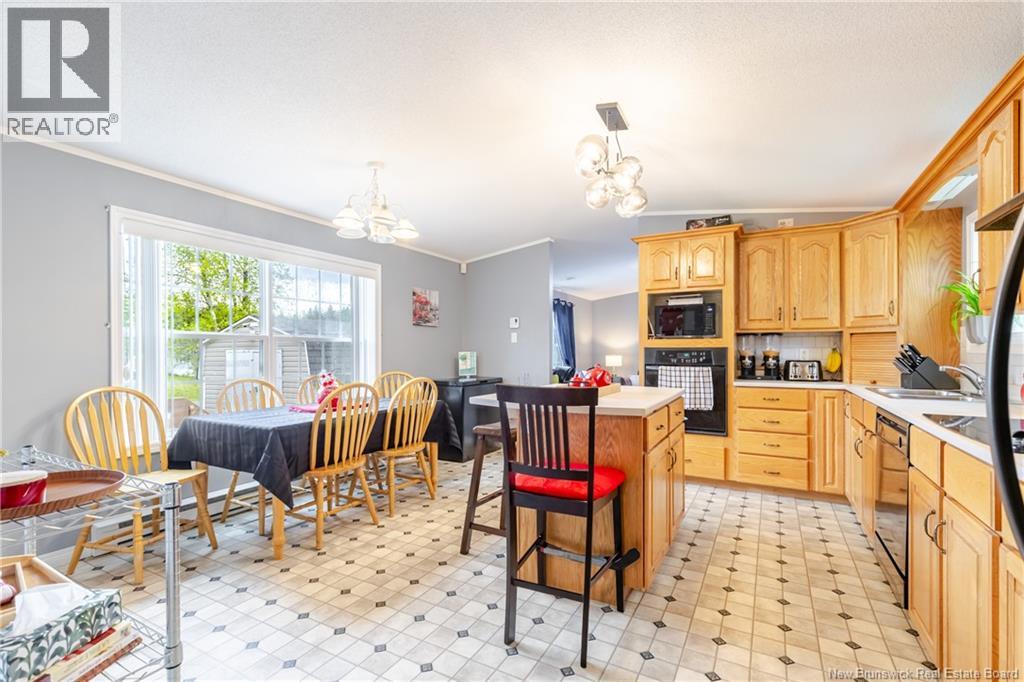 2 Wood Avenue - Photo 3