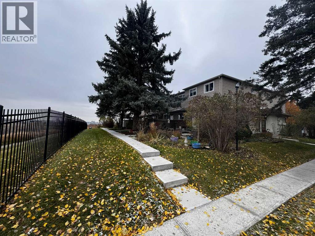 24N, 203 Lynnview Road SE