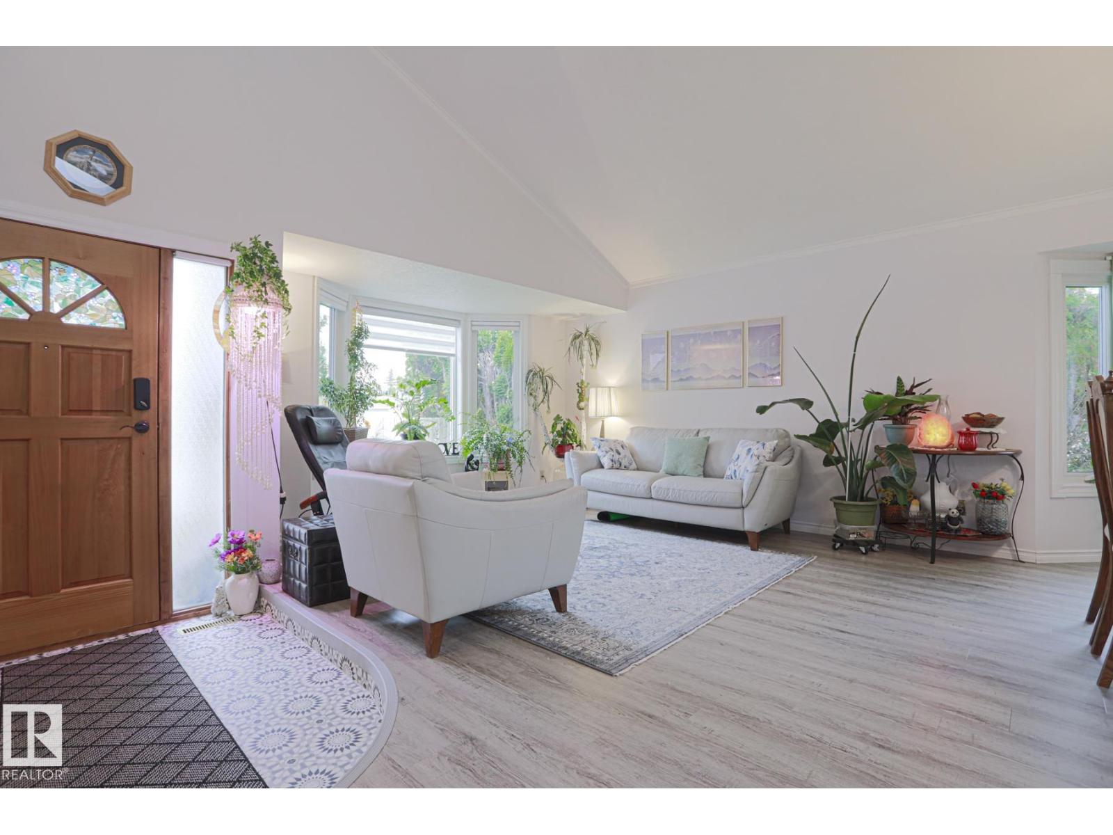 4424 124 AV NW