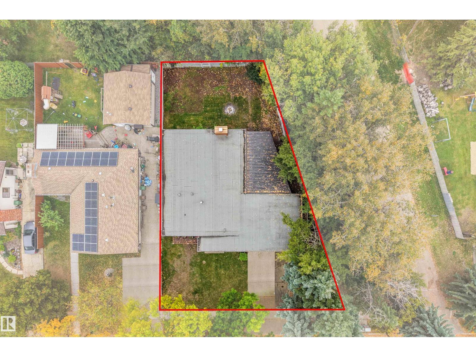 19 GATEWOOD AV