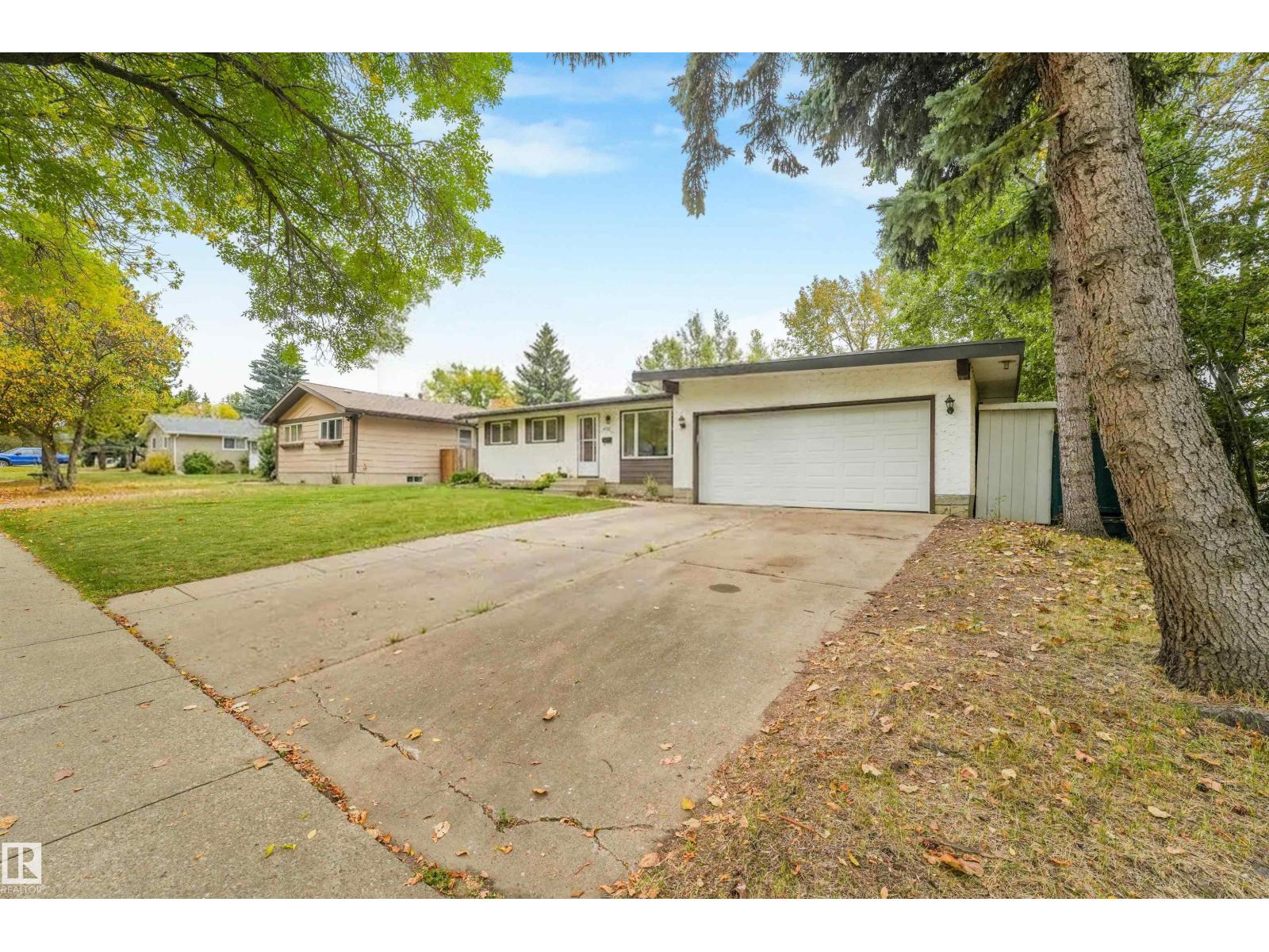 19 GATEWOOD AV