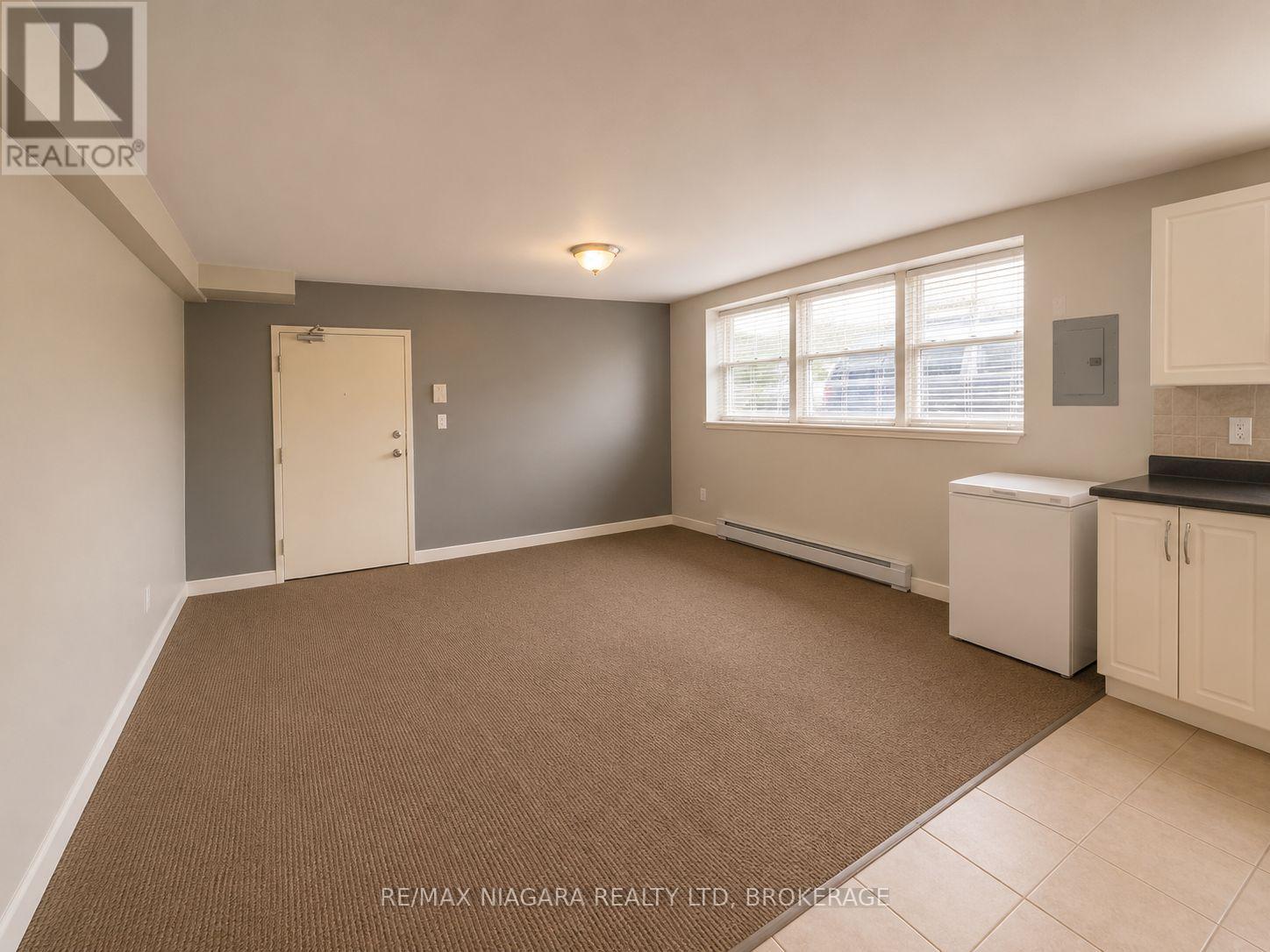 2 - 143 WESTCHESTER CRESCENT