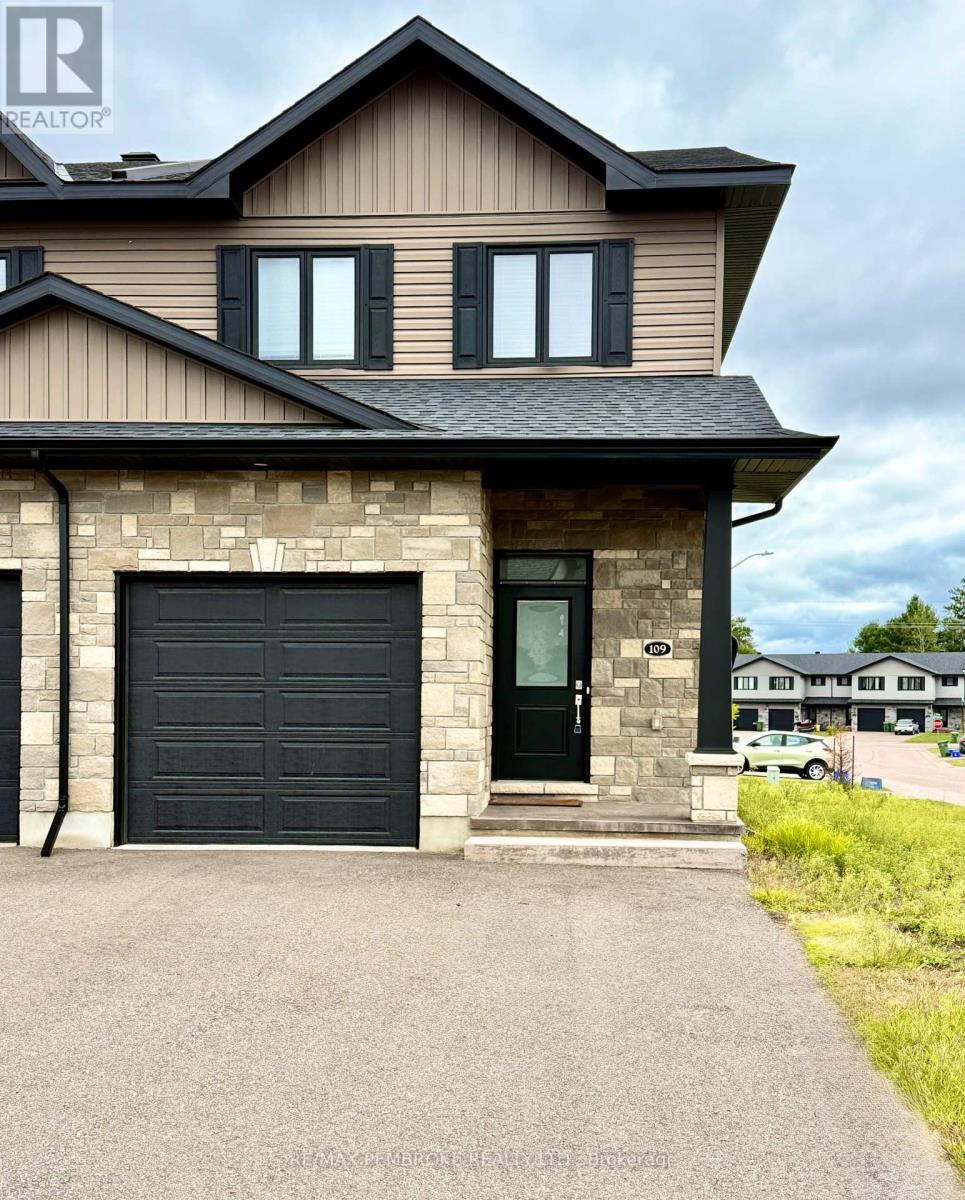 109 CHAD STREET, PETAWAWA, ON K8H 0G9 - Image 3195195969.jpeg?d=l