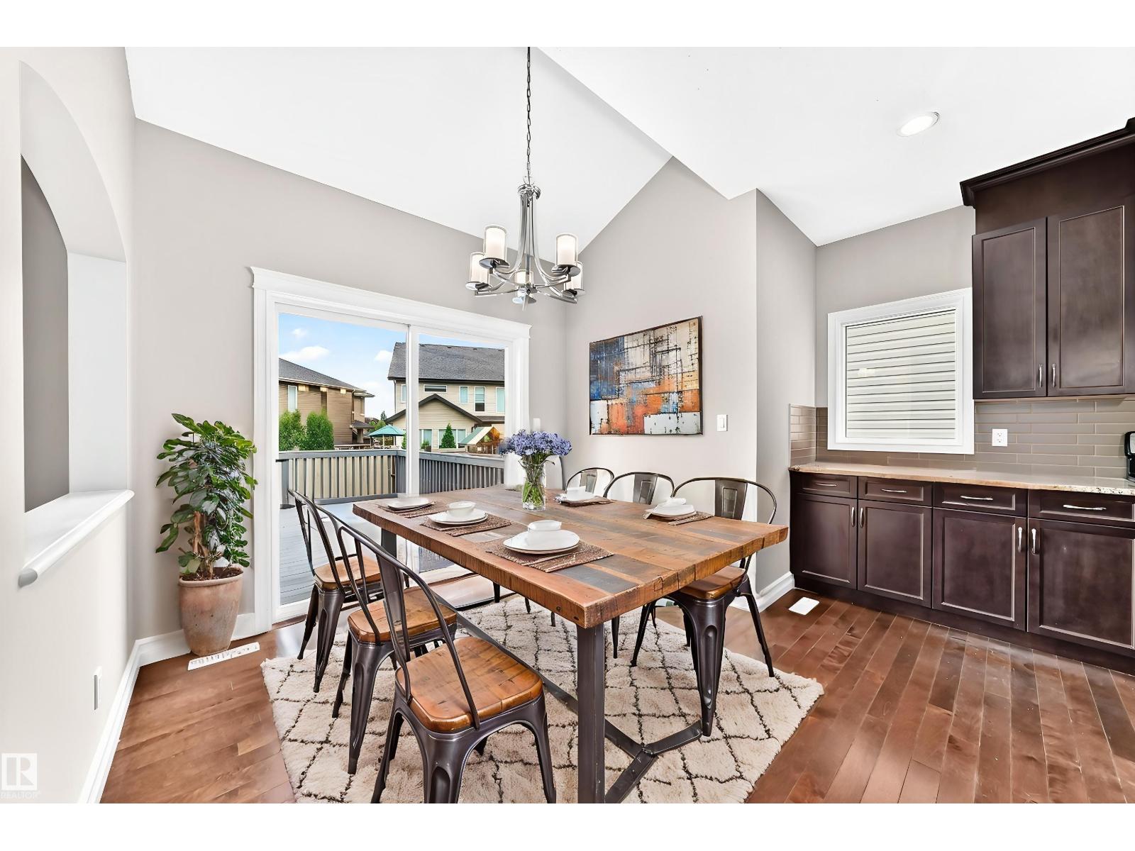 4212 CHARLES CL SW
