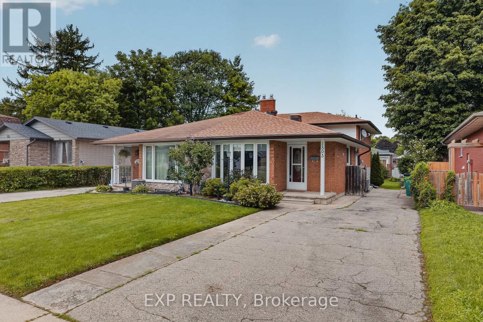 1393 PINEVIEW AVENUE