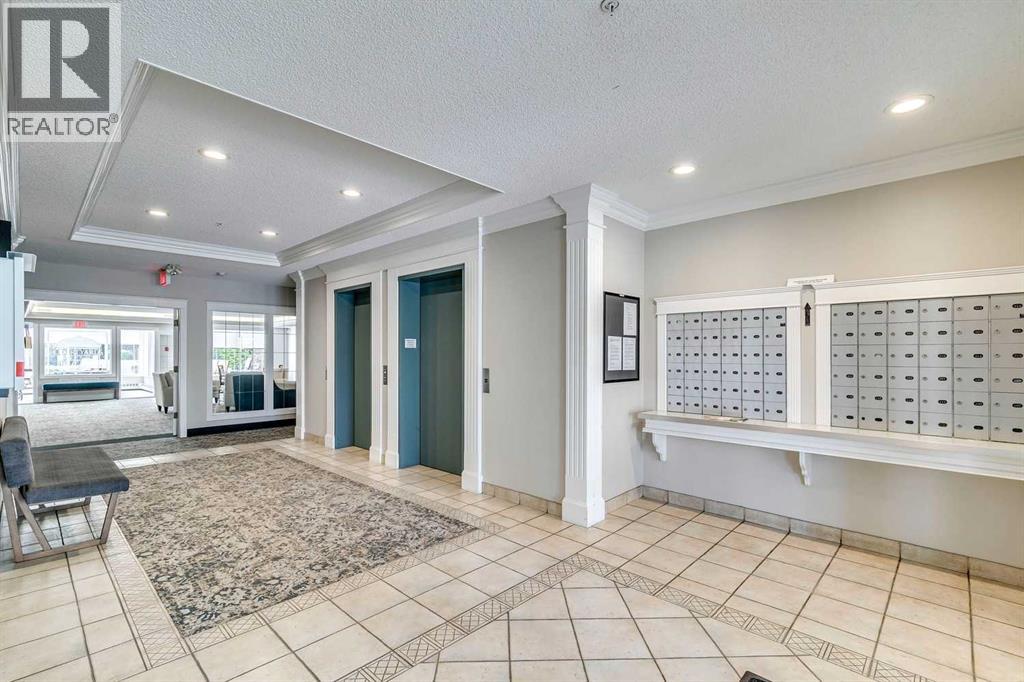 306, 2144 Paliswood Road SW