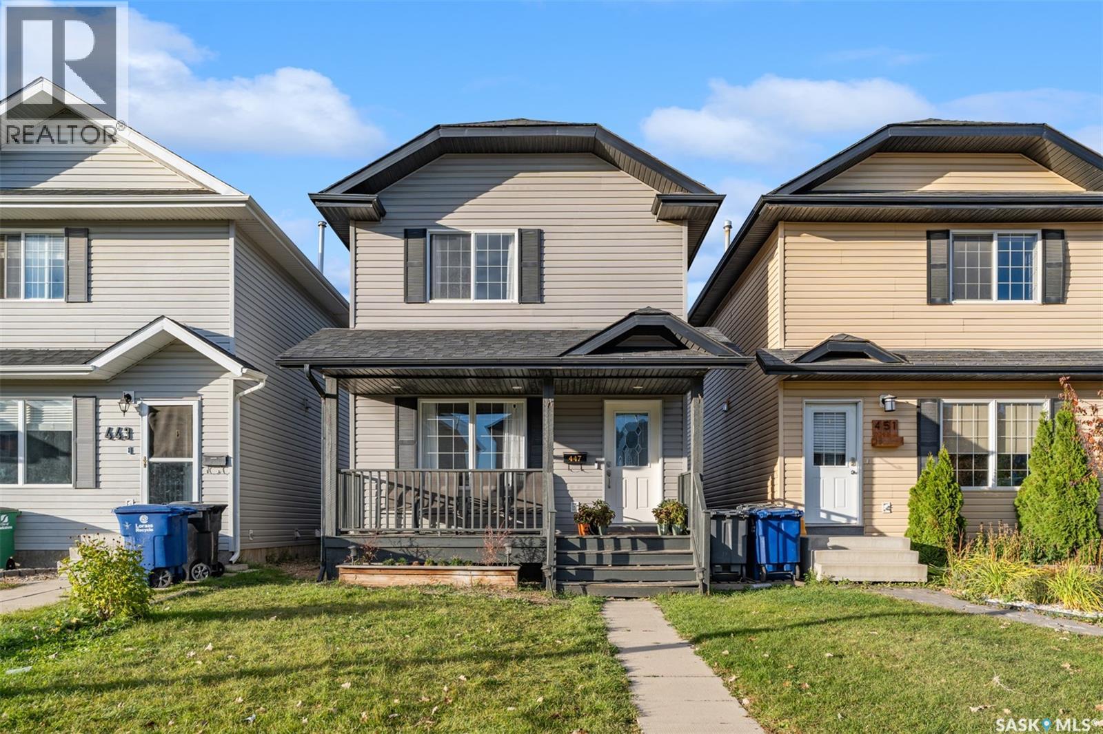 447 Blakeney CRESCENT