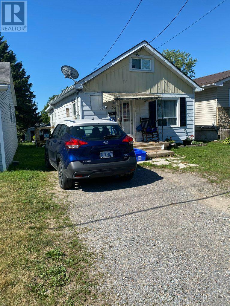 30 BOCAGE STREET - Photo 2